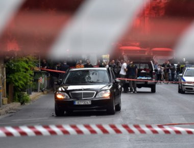 Ετσι σώθηκε ο Λουκάς Παπαδήμος- Η βόμβα πέρασε από μηχάνημα και δεν εντοπίστηκε!